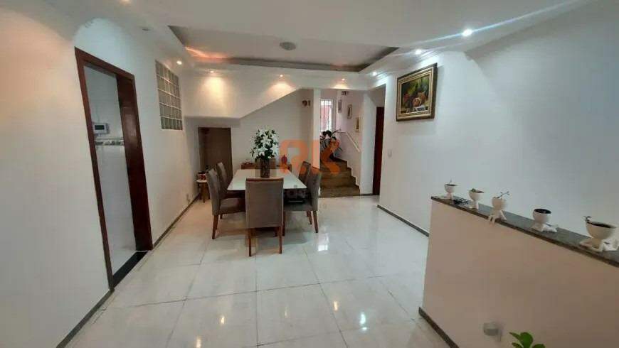 Casa à venda no Dona Clara: 