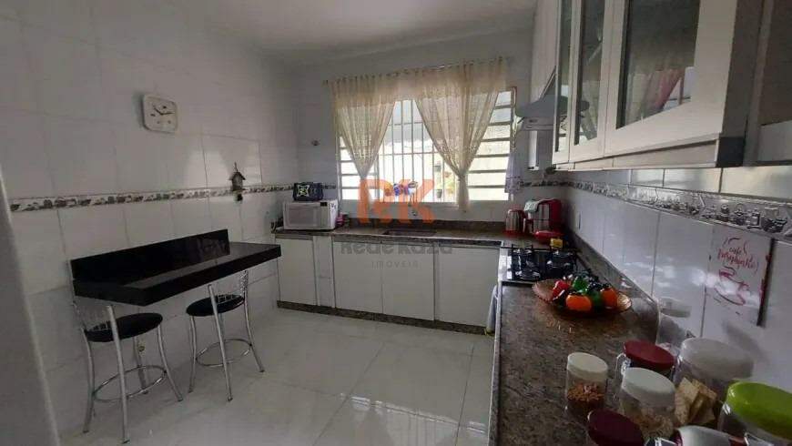 Casa à venda no Dona Clara: 