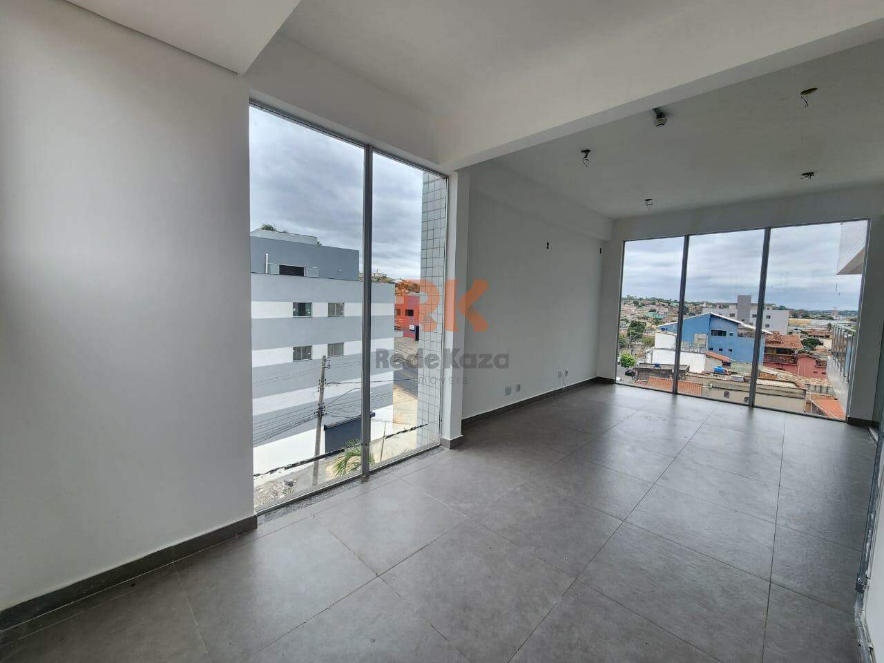 Sala para aluguel no Ressaca: 
