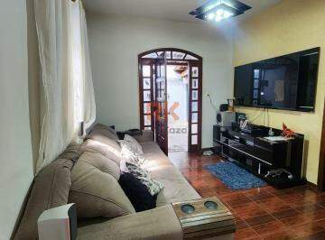 Casa à venda no Arvoredo: 