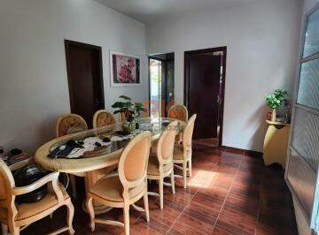 Casa à venda no Arvoredo: 