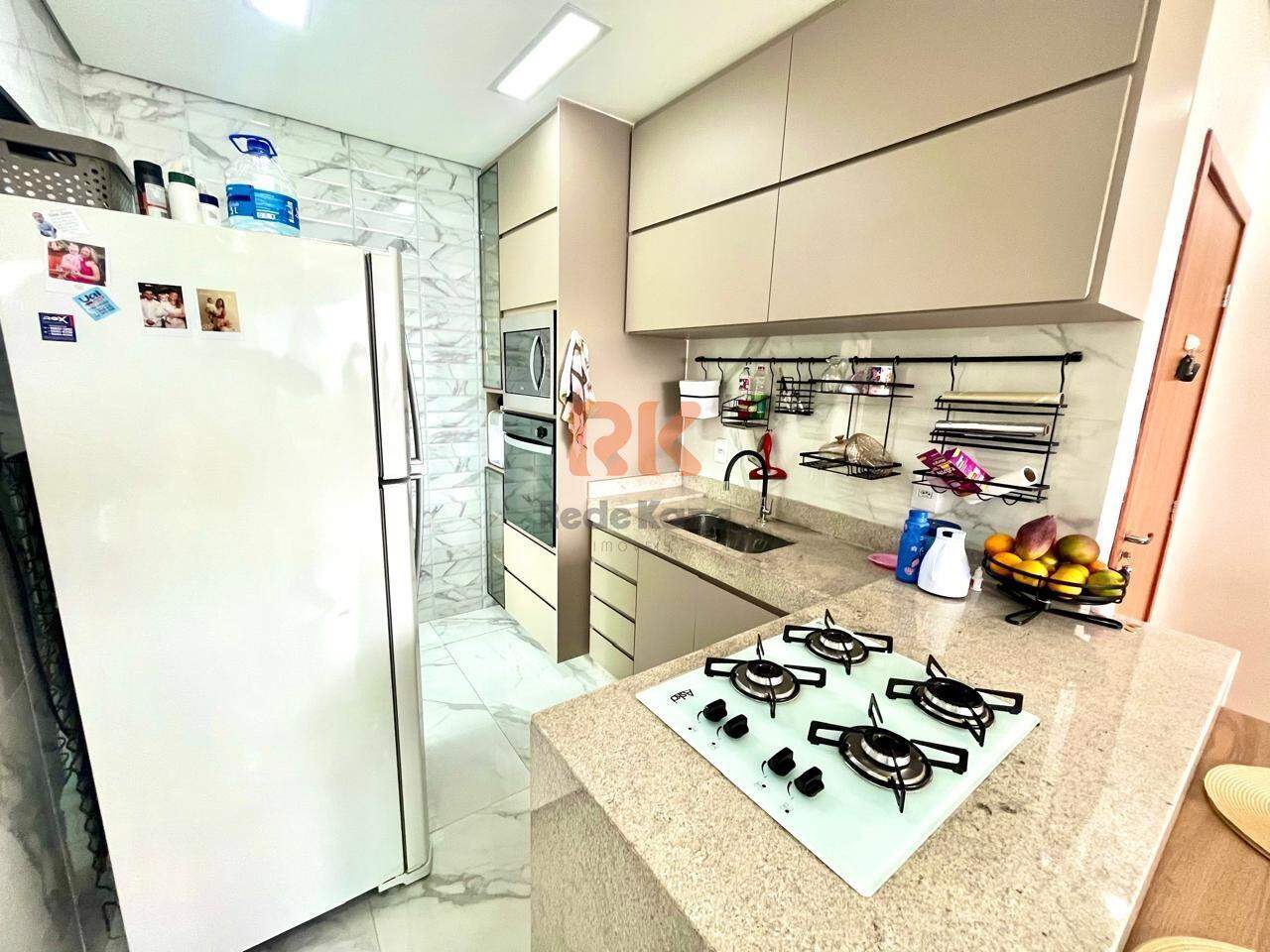 Apartamento à venda no Cabral: 