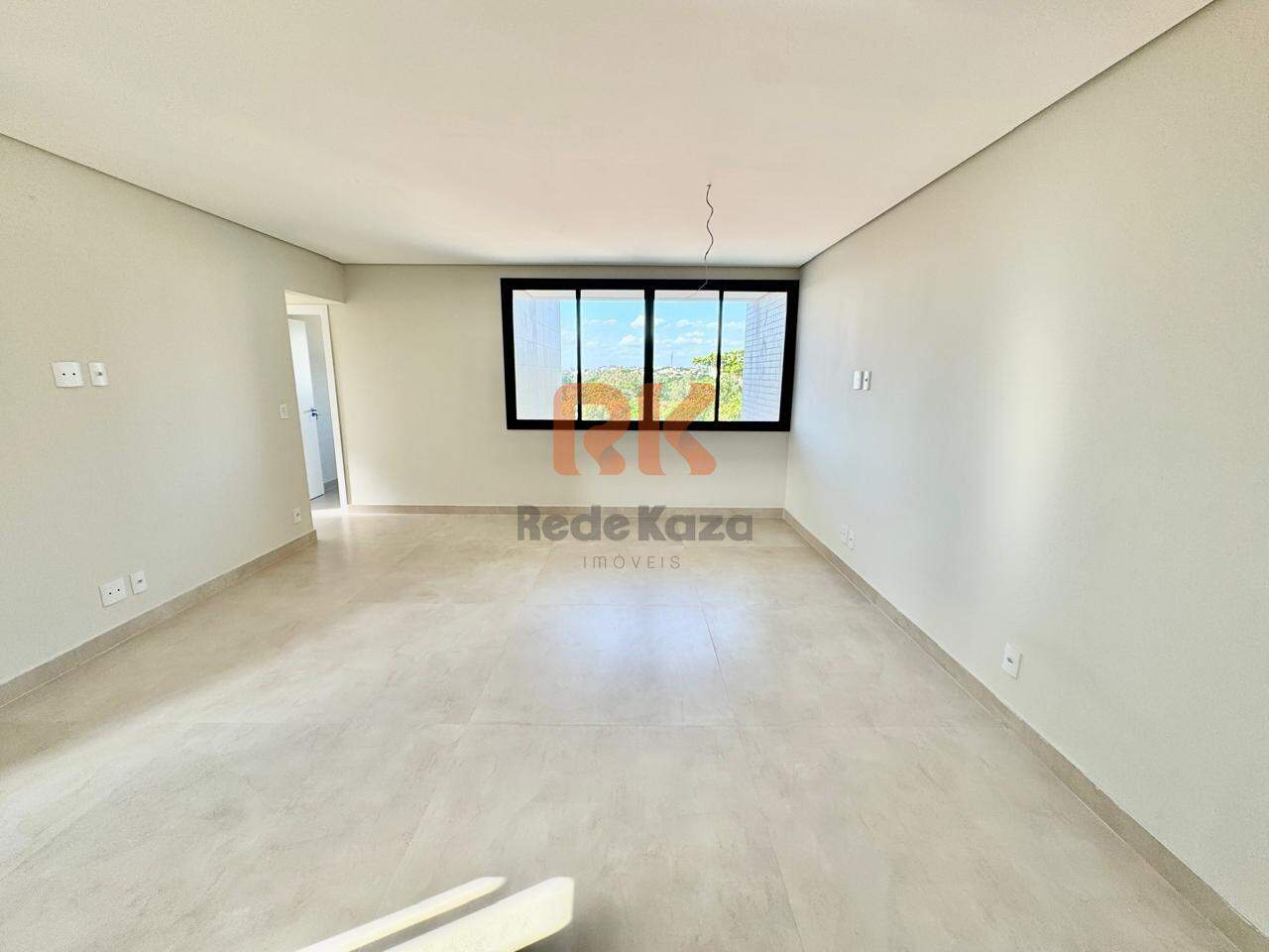 Apartamento à venda no Itapoã: 