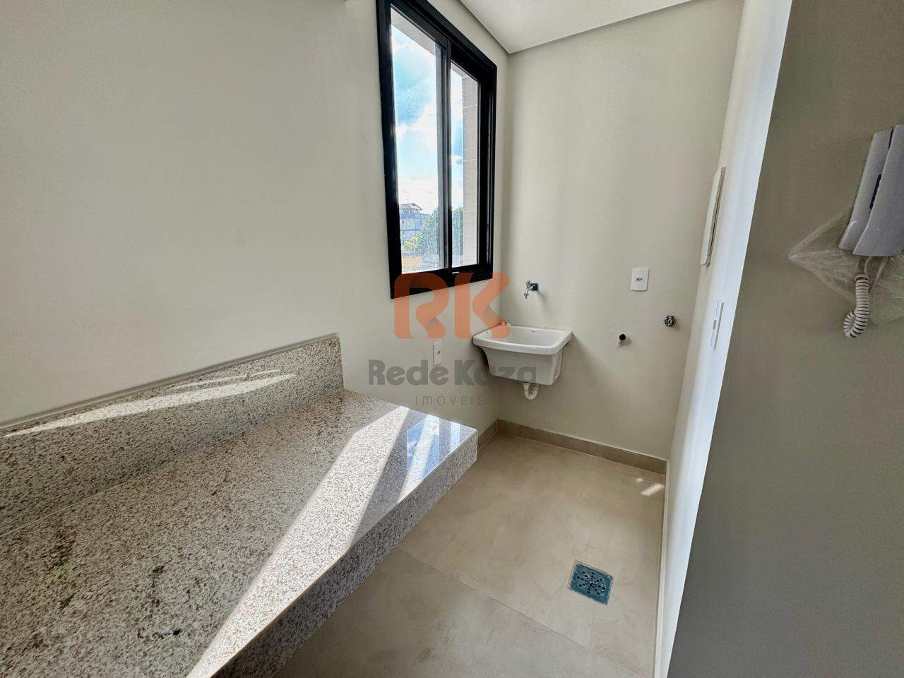 Apartamento à venda no Itapoã: 