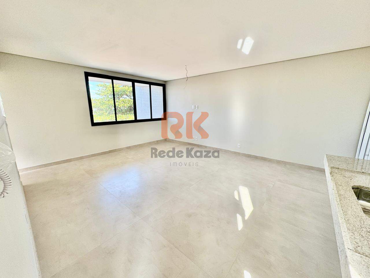Apartamento à venda no Itapoã: 