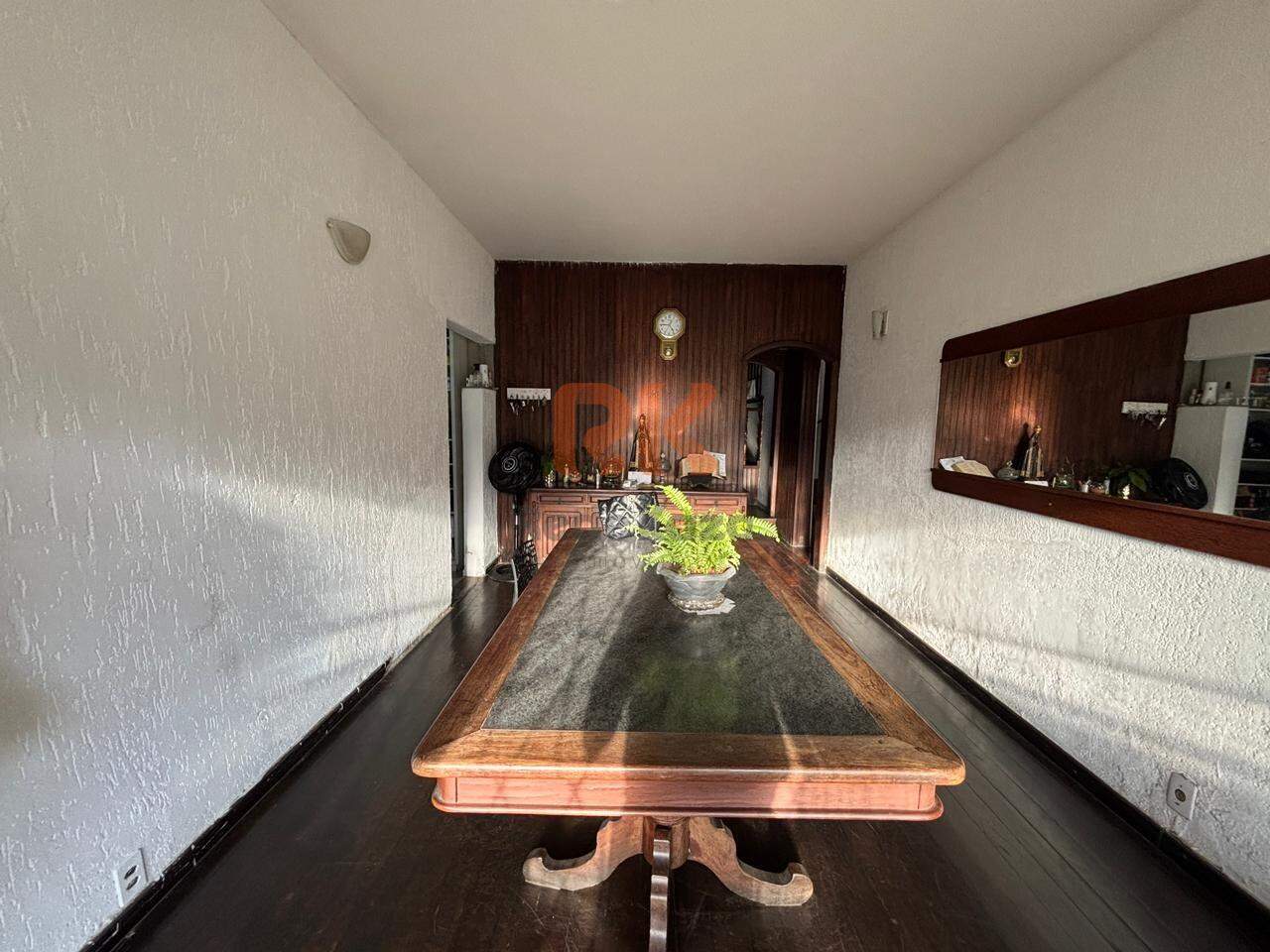 Casa à venda no Graça: 