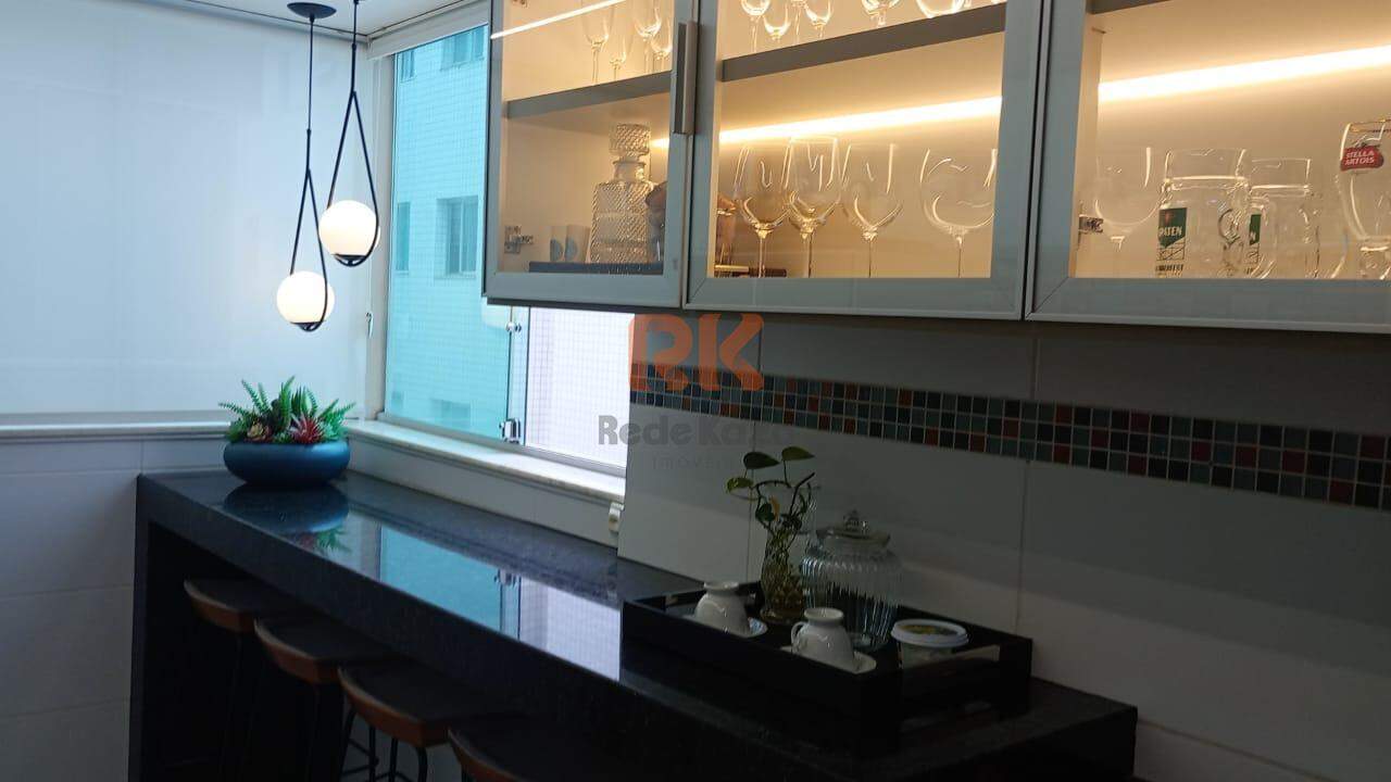 Apartamento à venda no Castelo: 