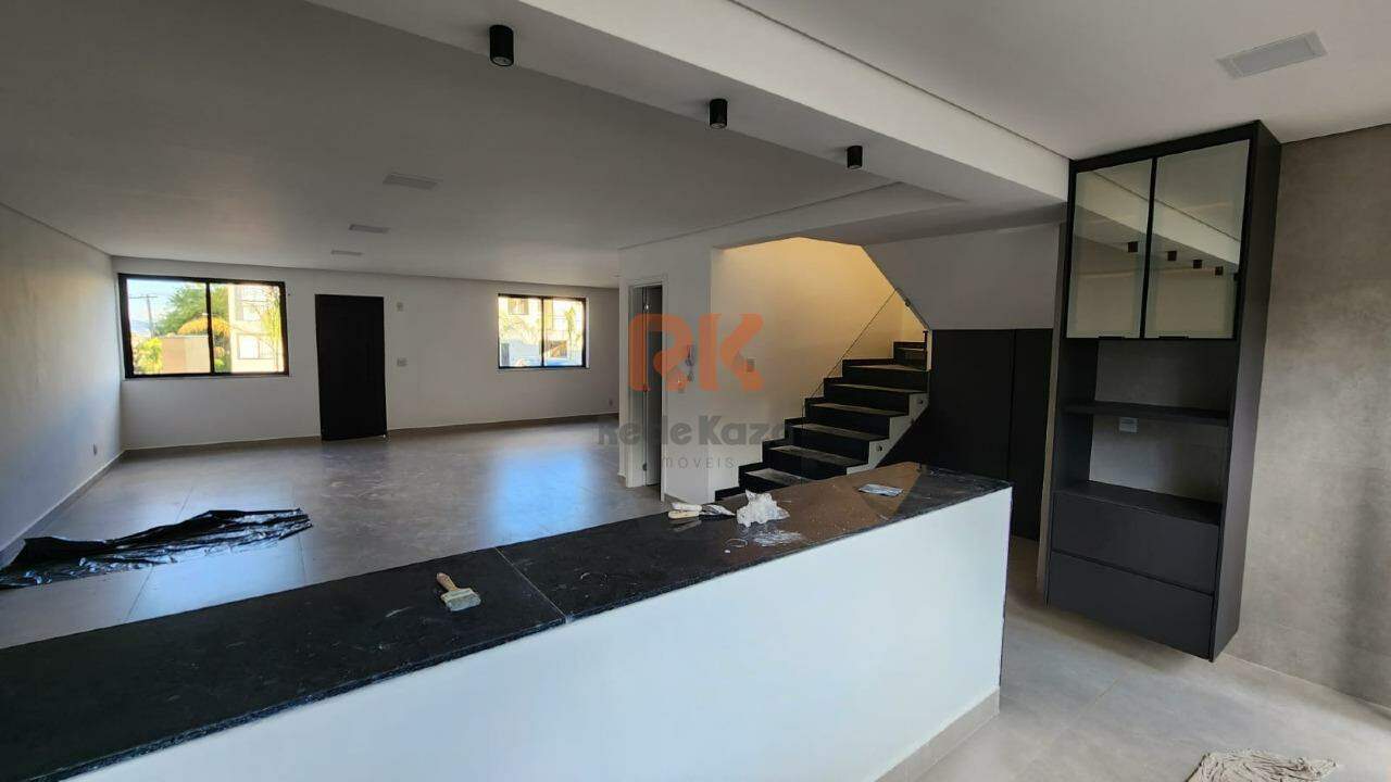 Casa em condomínio para aluguel no Trevo: 