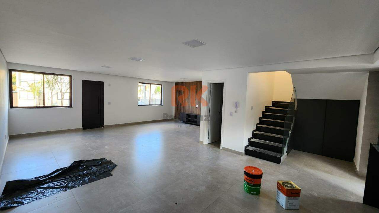 Casa em condomínio para aluguel no Trevo: 