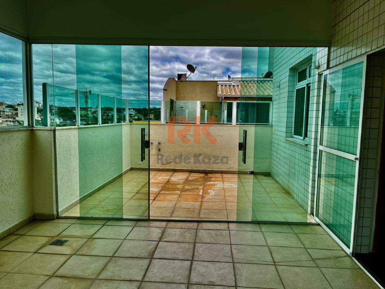Cobertura para aluguel no Castelo: 