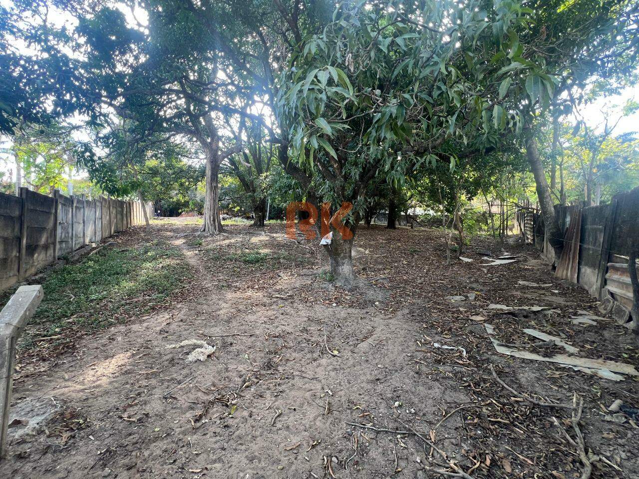Lote à venda no Braúnas: 