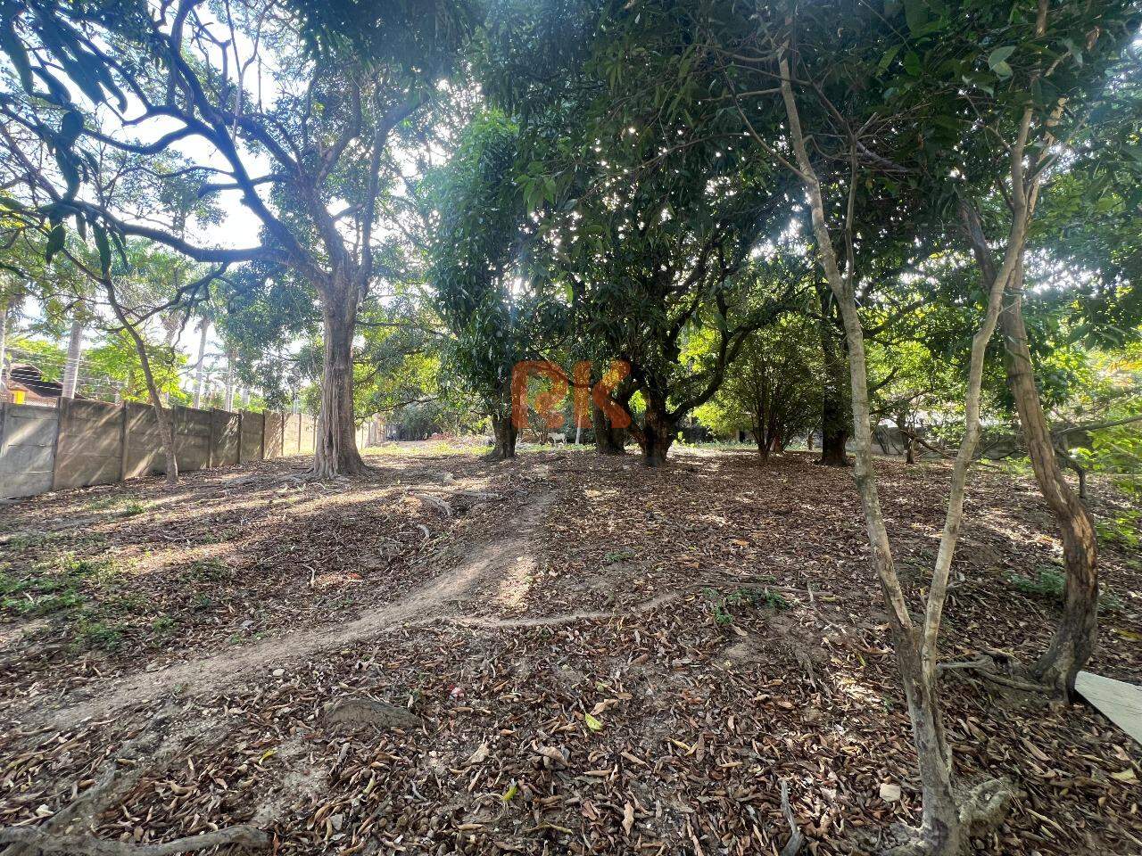 Lote à venda no Braúnas: 