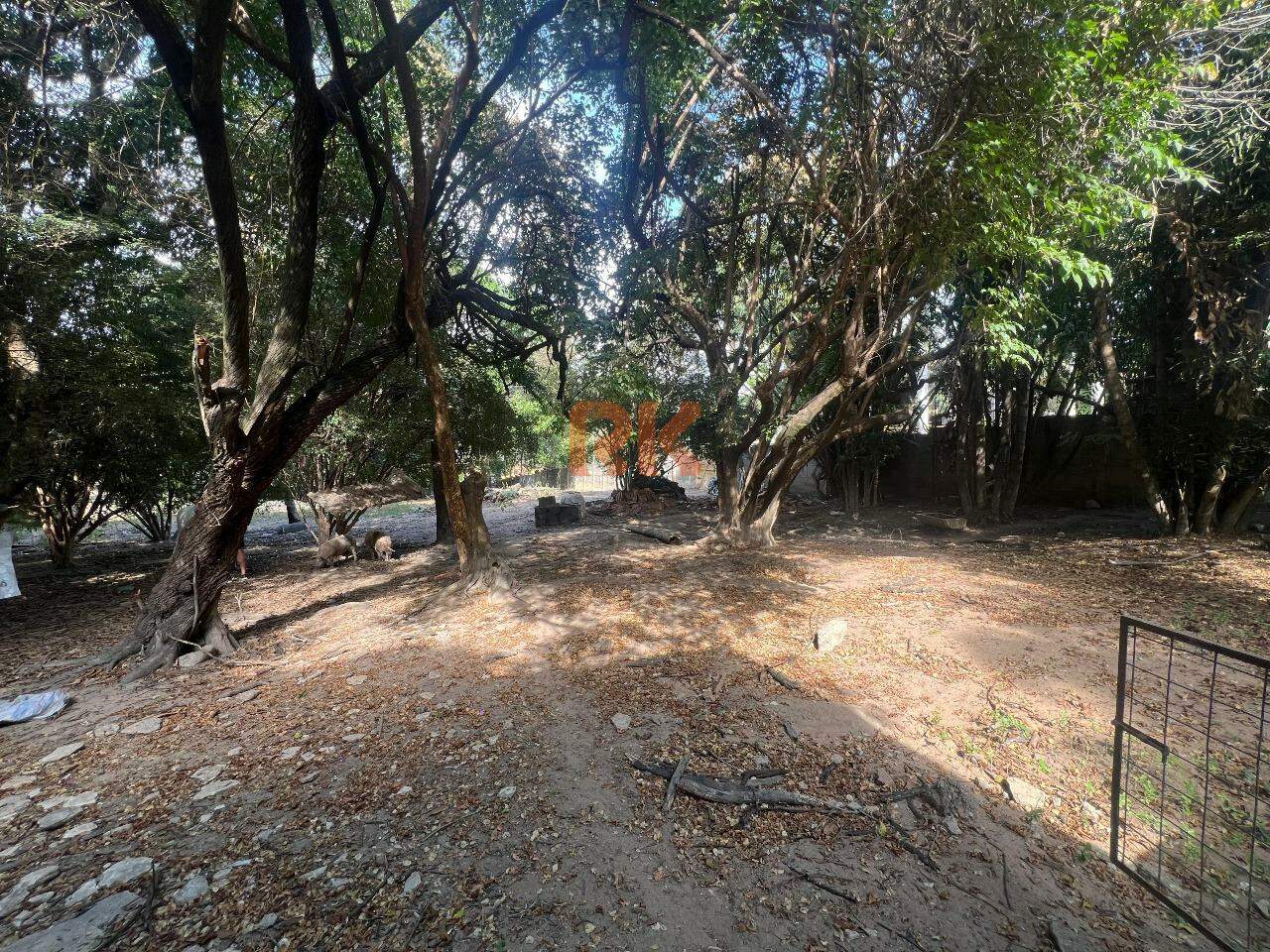 Lote à venda no Braúnas: 