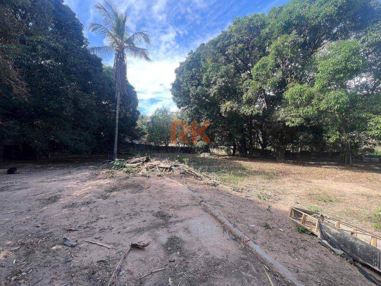 Lote à venda no Braúnas: 