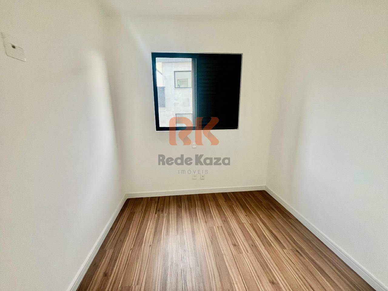 Apartamento à venda no Itapoã: 