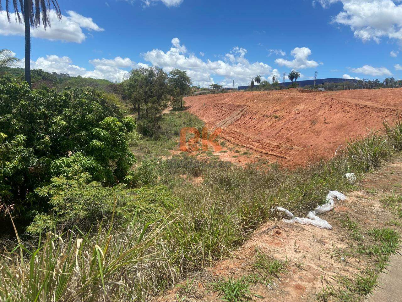 Terreno / Área à venda no Campina Verde: 