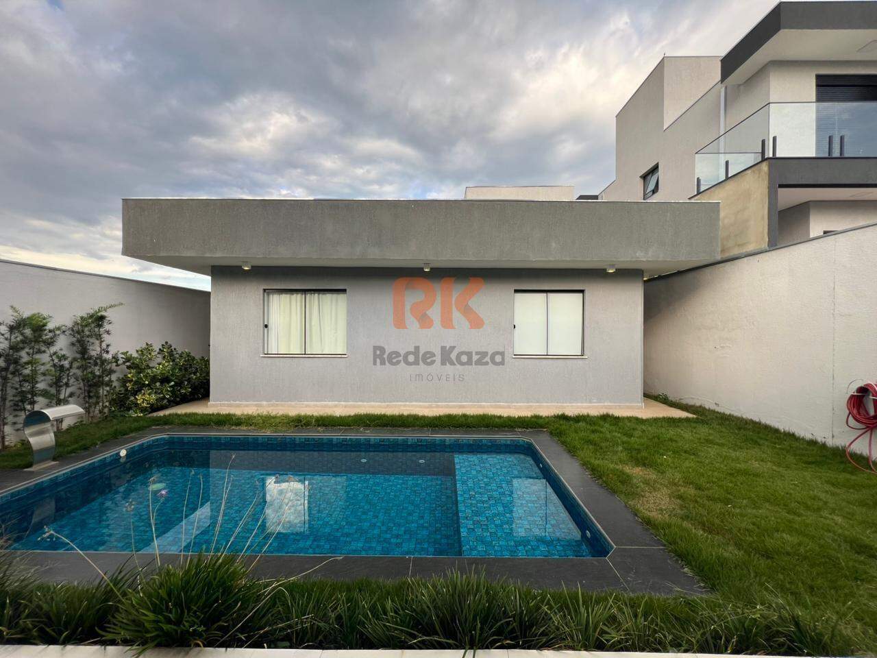Casa em condomínio à venda no Residencial Golden Class: 