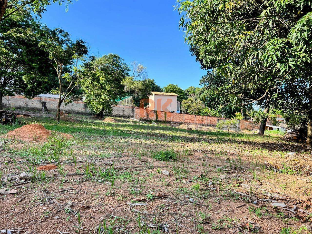 Lote à venda no Braúnas: 