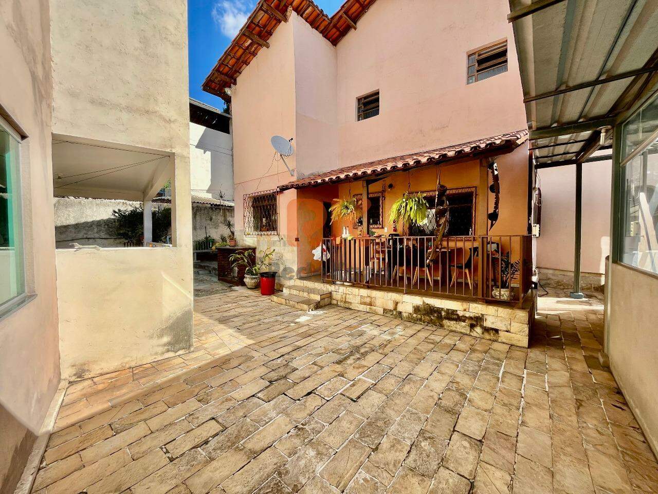 Casa à venda no Liberdade: 