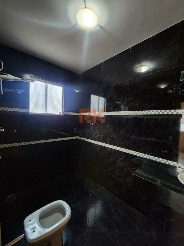 Sala para aluguel no Cabral: 