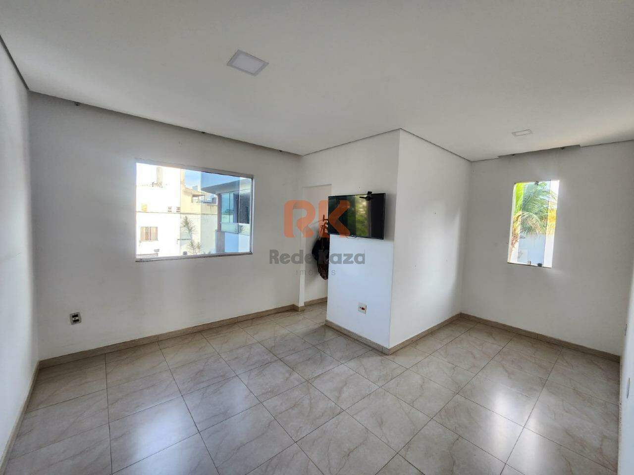 Sala para aluguel no Cabral: 