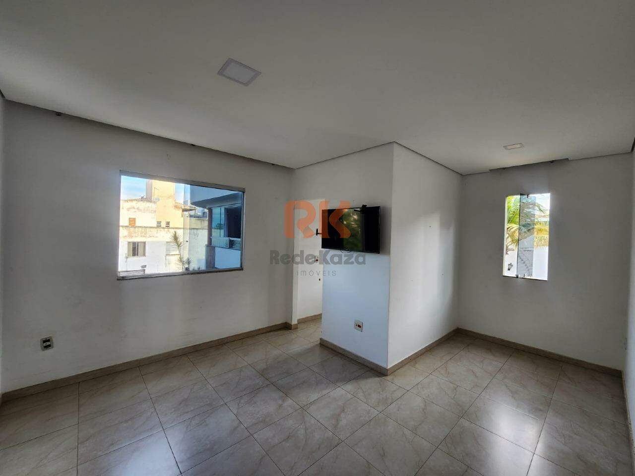 Sala para aluguel no Cabral: 