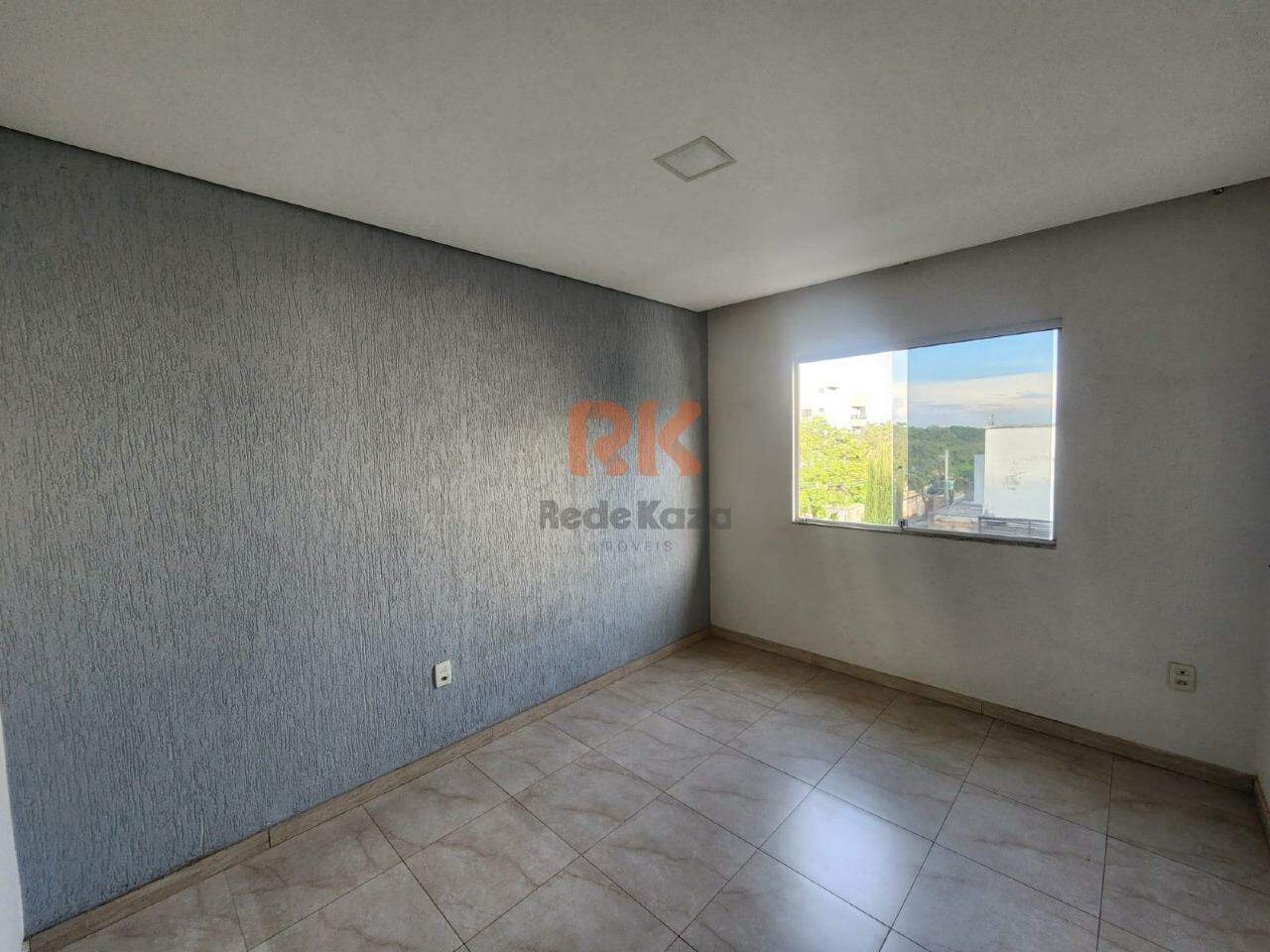 Sala para aluguel no Cabral: 