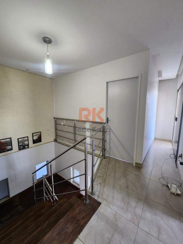 Sala para aluguel no Cabral: 