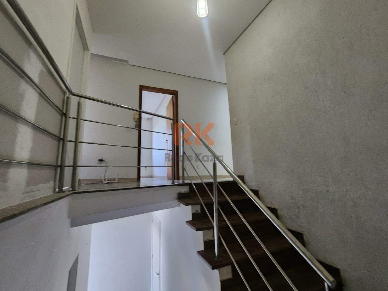 Sala para aluguel no Cabral: 