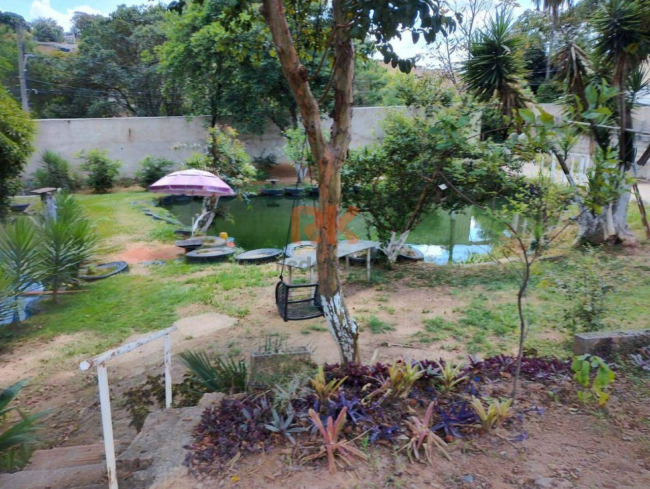 Terreno / Área à venda no Trevo: 