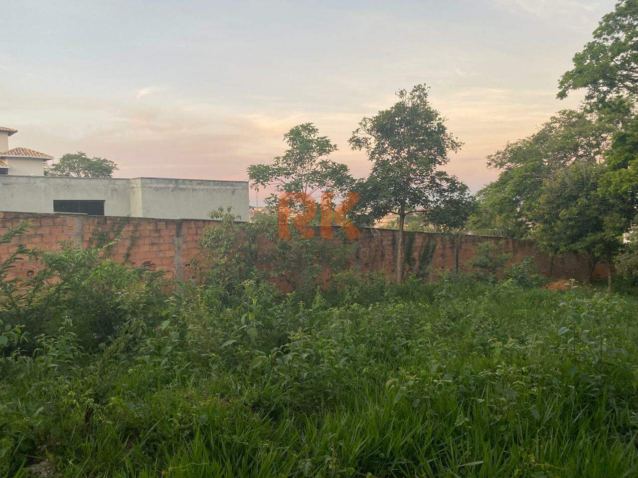 Lote à venda no Garças: 