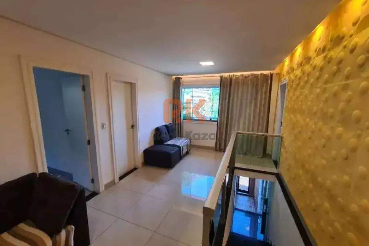 Casa à venda no Planalto: 