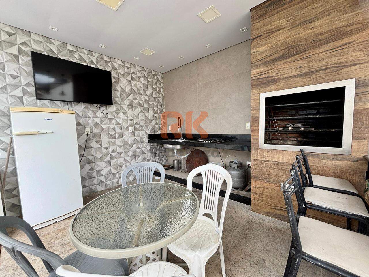 Casa à venda no Itapoã: 