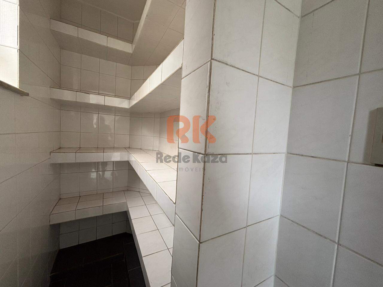 Casa à venda no Itapoã: 