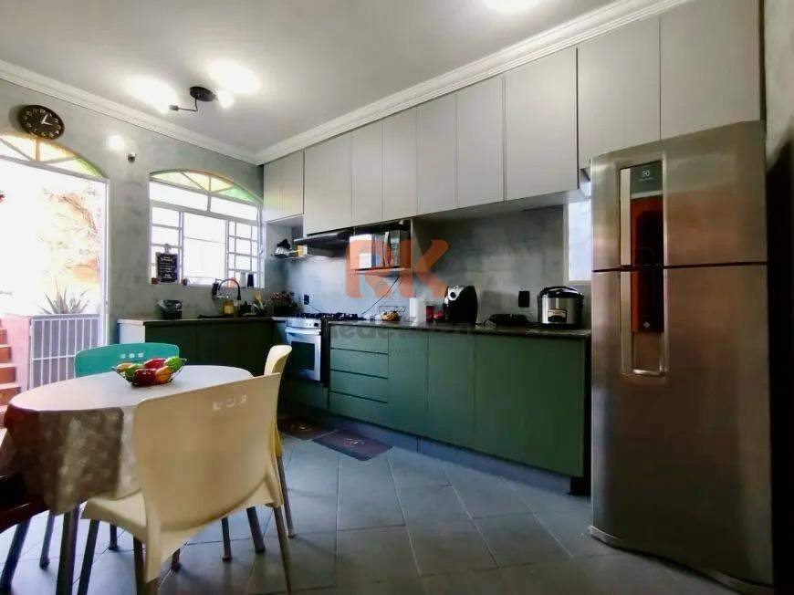 Casa à venda no Santa Amélia: 