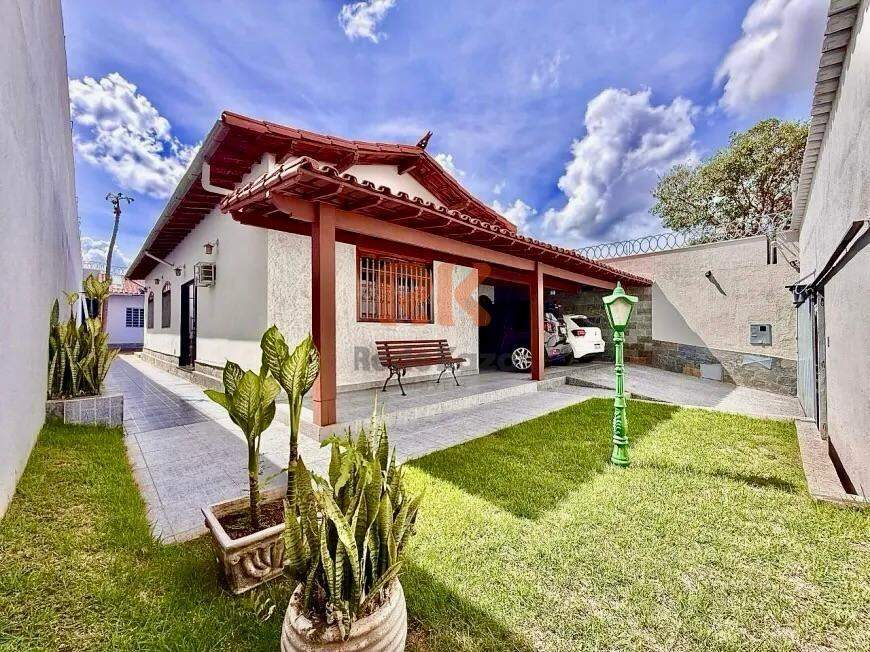 Casa à venda no Santa Amélia: 