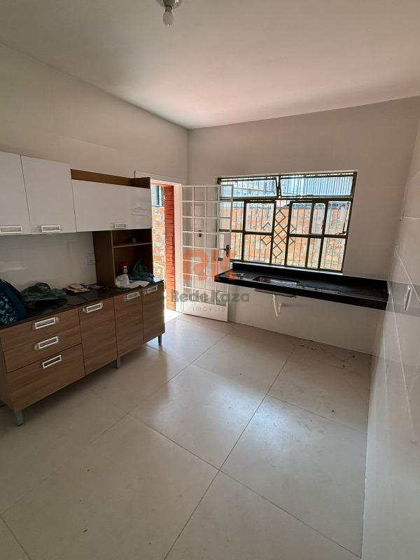 Casa para aluguel no Planalto: 