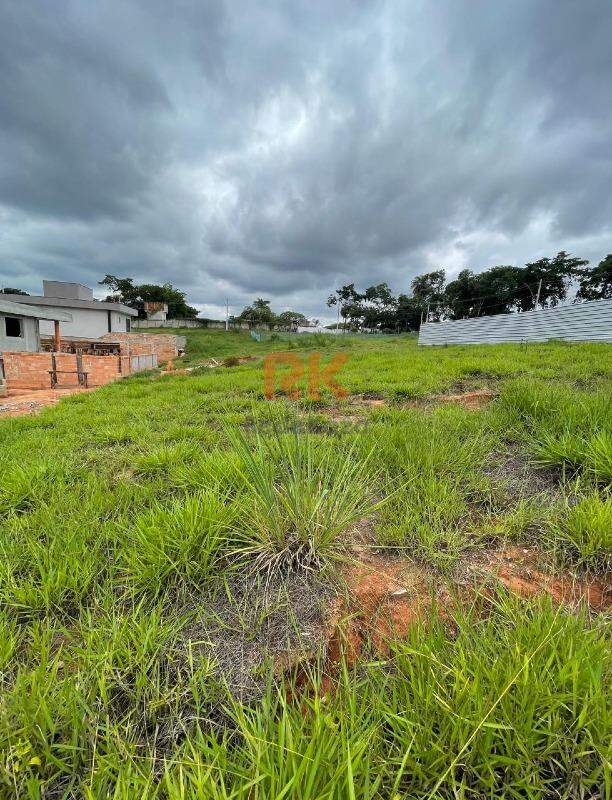 Lote à venda no Xangrilá: 