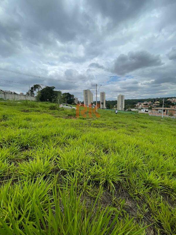 Lote à venda no Xangrilá: 