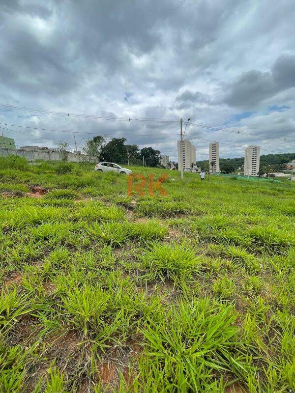 Lote à venda no Xangrilá: 