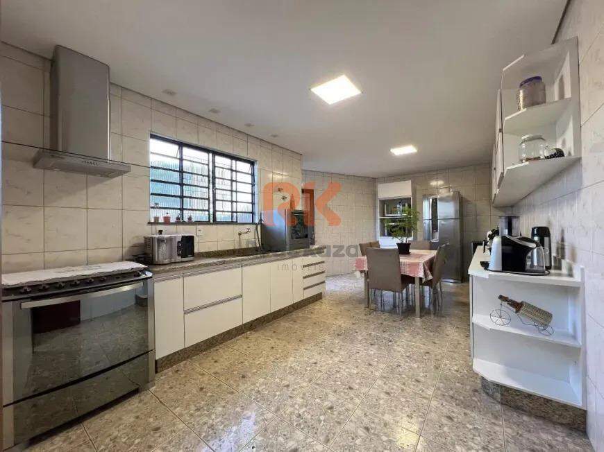 Casa à venda no Santa Amélia: 