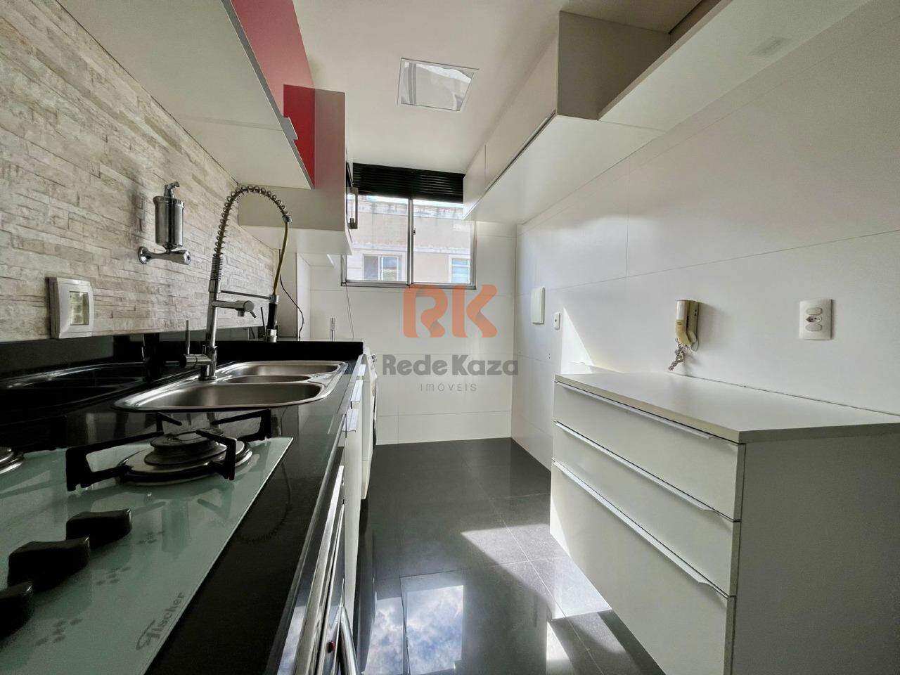 Apartamento para aluguel no Cabral: 