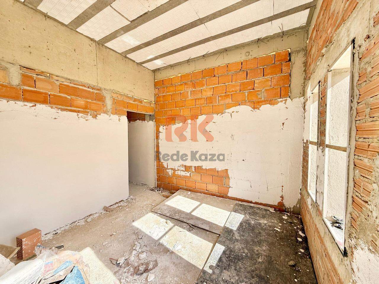 Casa à venda no Planalto: 