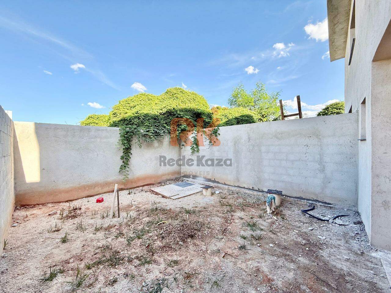 Casa à venda no Planalto: 