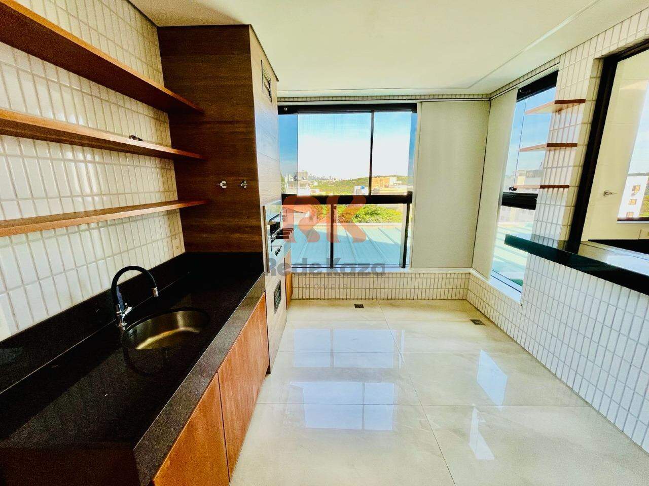 Apartamento à venda no Liberdade: 