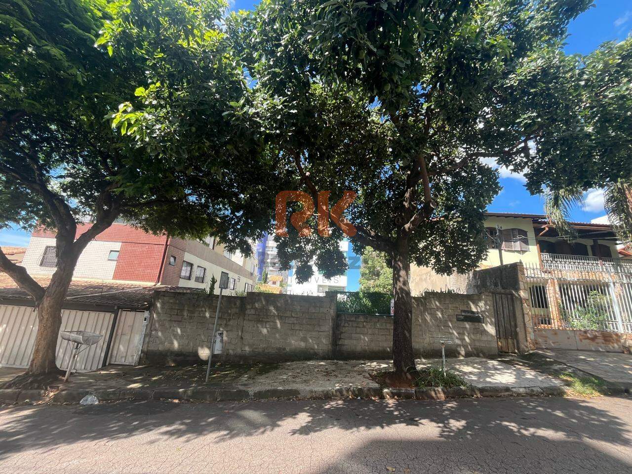 Lote à venda no Castelo: 