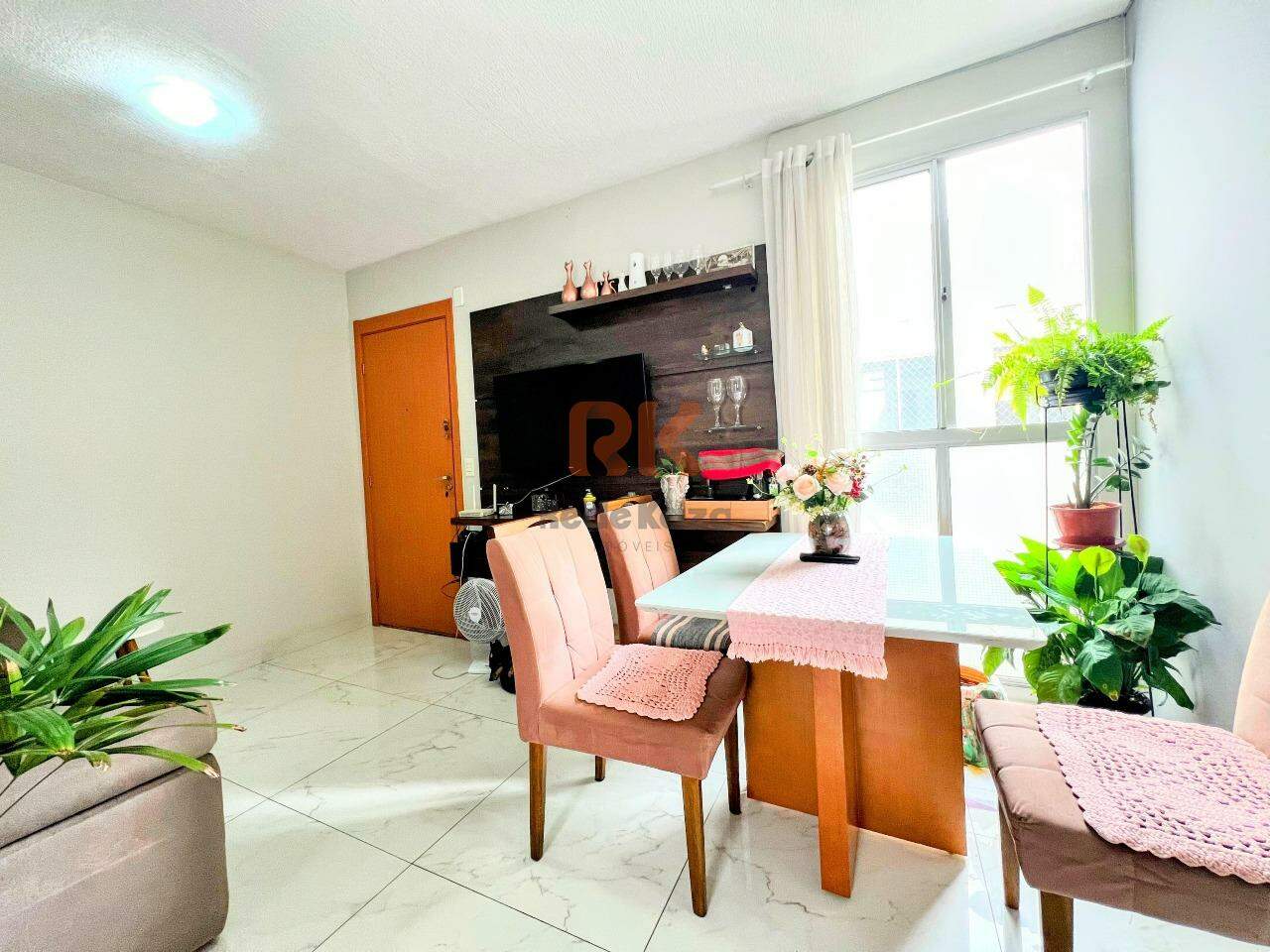 Apartamento à venda no Cabral: 