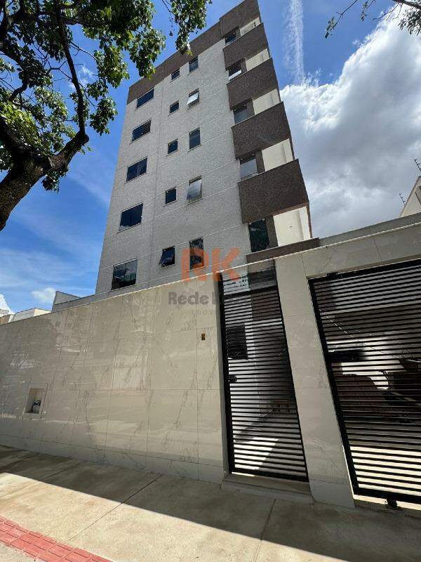 Apartamento à venda no Cabral: 