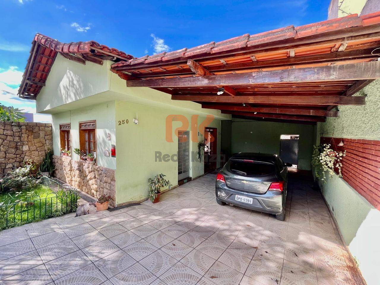 Casa à venda no Jaraguá: 