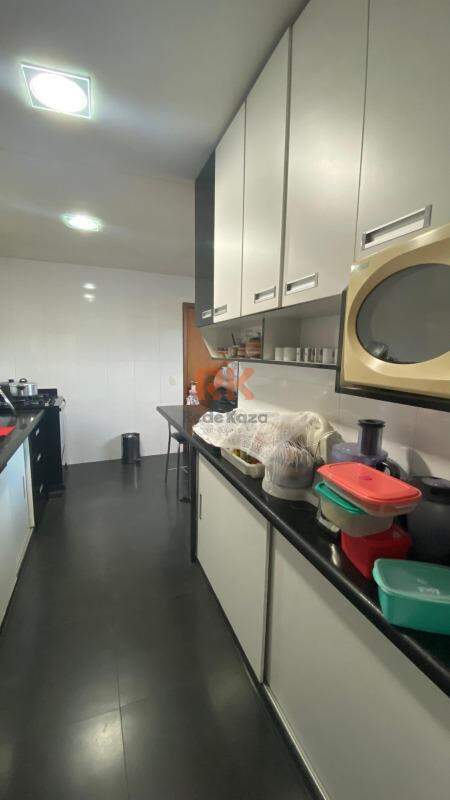 Apartamento à venda no Manacás: 
